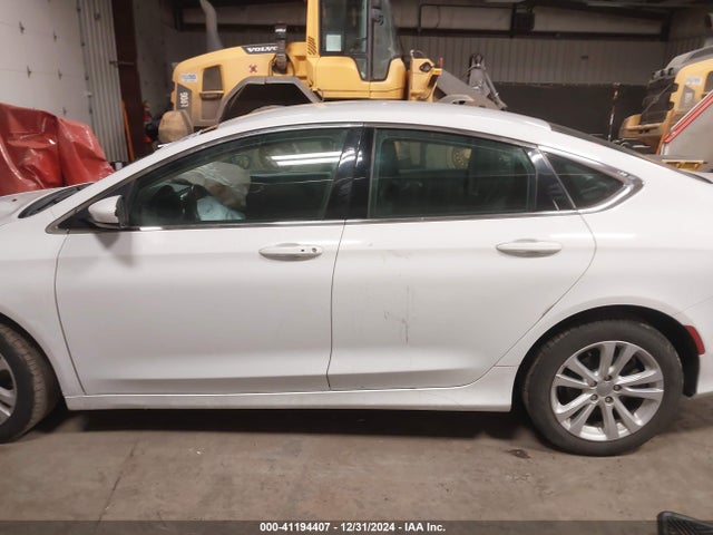 Chrysler 200 Limited 2015 1C3CCCAG5FN731251 Image 14