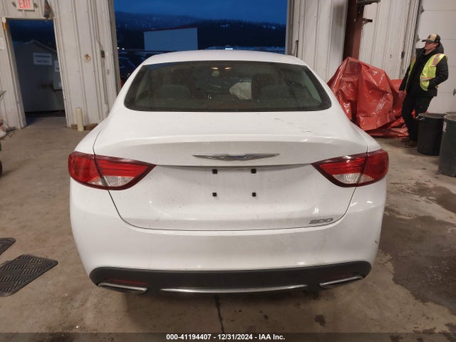 Chrysler 200 Limited 2015 1C3CCCAG5FN731251 Image 16