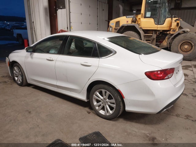Chrysler 200 Limited 2015 1C3CCCAG5FN731251 Image 3