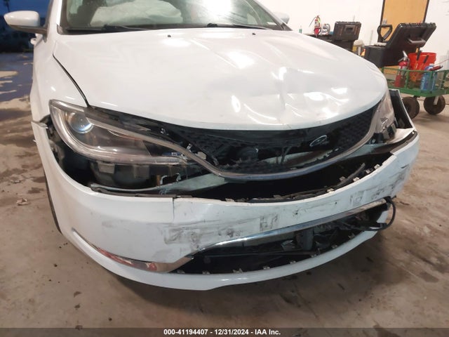 Chrysler 200 Limited 2015 1C3CCCAG5FN731251 Image 6