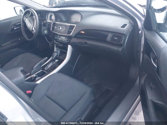 Honda ACCORD LX 2017 1HGCR2F31HA088306 Image 5