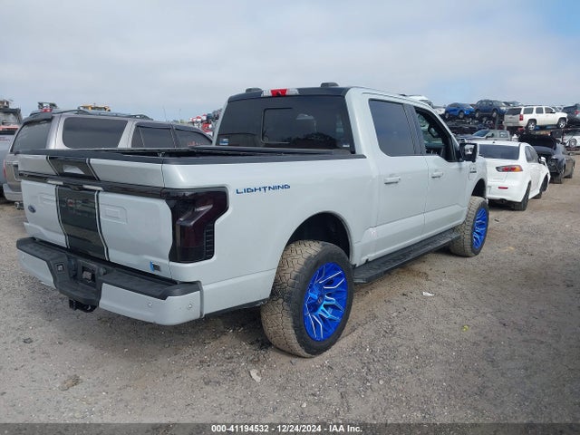 Ford F-150 Lightning Lariat 2023 1FTVW1EV9PWG07469 Image 4