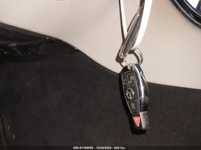 55SWF4JB1HU221215 Mercedes-Benz C 300 Luxury/sport