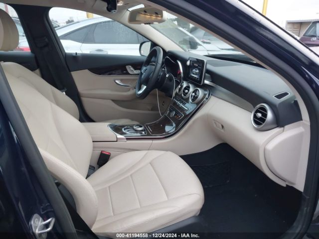 55SWF4JB1HU221215 Mercedes-Benz C 300 Luxury/sport