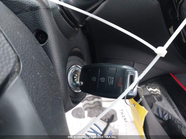 KIA SOUL + 2015 KNDJP3A52F7776805 Image 11