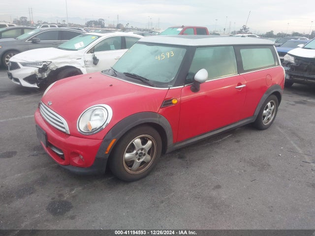 2011 MINI COOPER CLUBMAN WMWZF3C5XBT188488 Photo 1