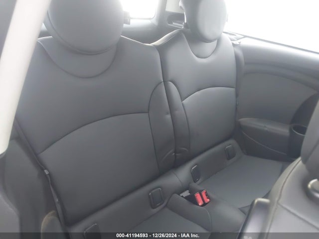 2011 MINI COOPER CLUBMAN WMWZF3C5XBT188488 Photo 7