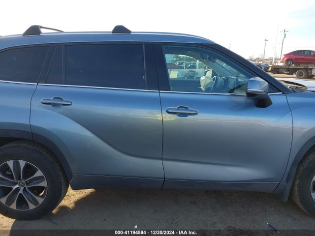 Toyota Highlander Xle 2021 5TDHZRBH9MS130331 Image 13