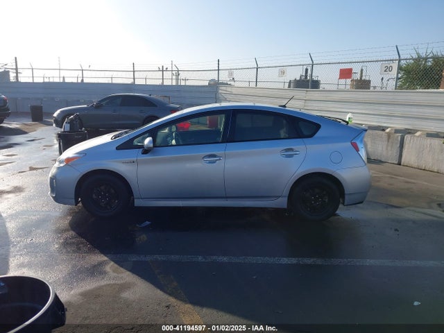 Toyota Prius Four 2015 JTDKN3DU4F1903599 Image 14