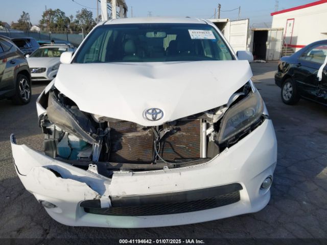 5TDXZ3DC5HS767636 Toyota Sienna Se 8 Passenger