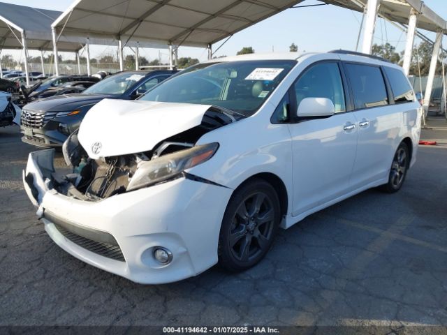 5TDXZ3DC5HS767636 Toyota Sienna Se 8 Passenger