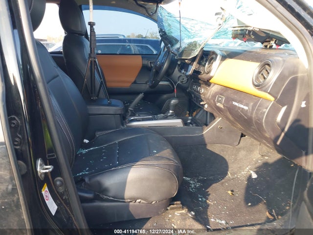 5TFAZ5CN6HX052590 Toyota Tacoma Sr5 V6