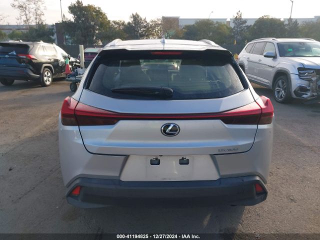 JTHY3JBH6K2001694 Lexus UX 200