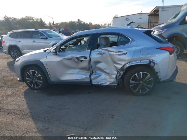 JTHY3JBH6K2001694 Lexus UX 200