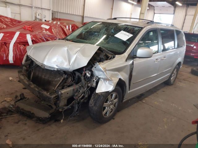 2010 CHRYSLER TOWN & COUNTRY 2A4RR5D10AR213125 Photo 1