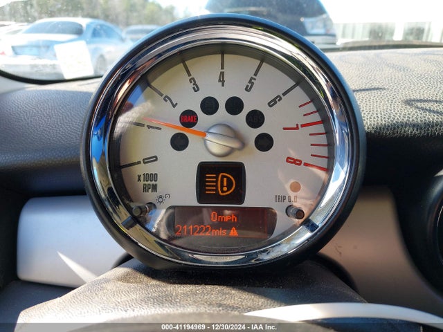 2012 MINI COOPER CLUBMAN WMWZF3C53CT267664 Photo 6