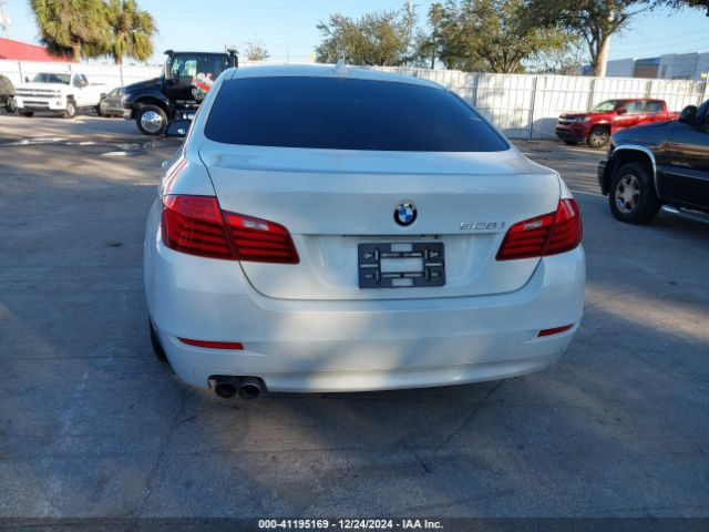 WBA5A5C53ED501923 BMW 528I