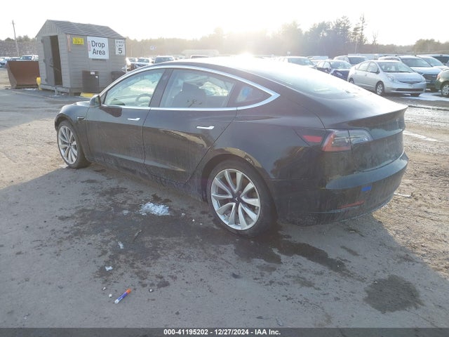 2018 TESLA MODEL 3 5YJ3E1EB1JF086551 Photo 2