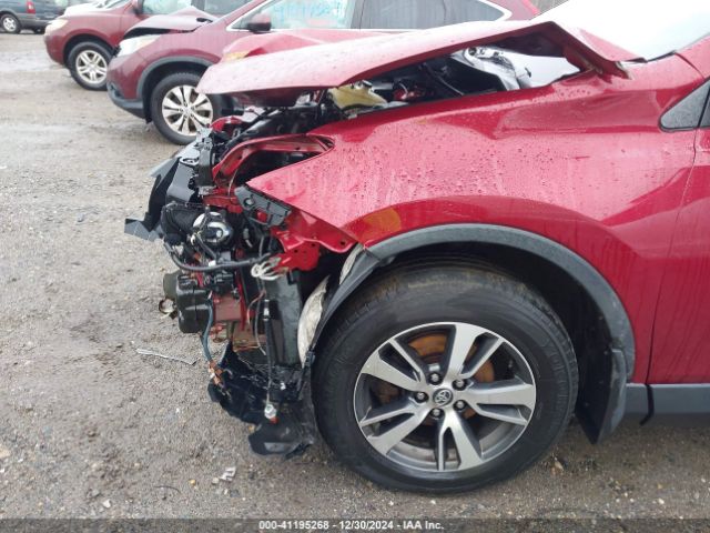 2T3RFREV7JW817767 Toyota Rav4 Adventure/xle