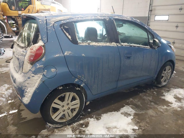 Chevrolet Spark 1lt Cvt 2015 KL8CD6S99FC737794 Image 4