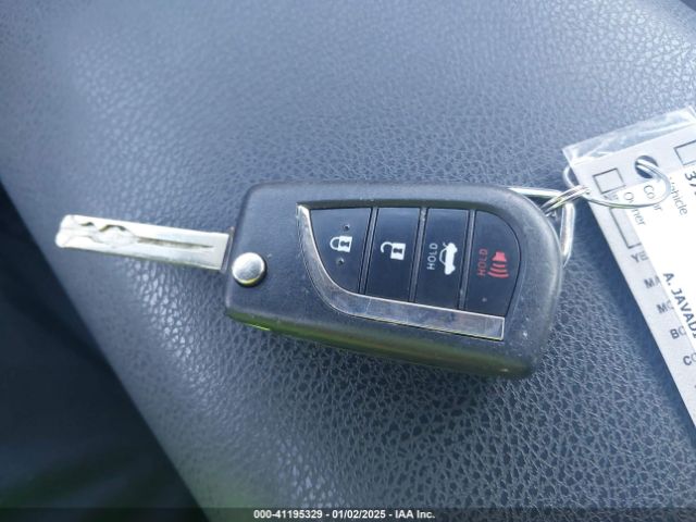 4T1B11HK9JU509382 Toyota CAMRY LE
