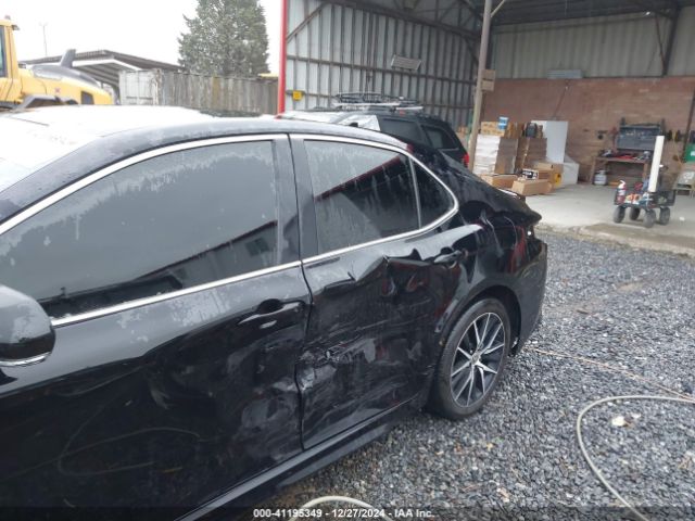 4T1G11AKXPU819341 Toyota CAMRY SE