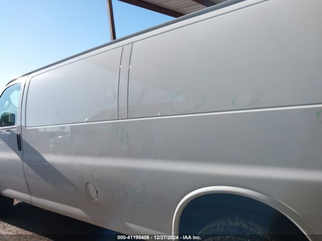 1GCWGBFP2P1116357 Chevrolet Express Cargo Rwd 2500 Extended Wheelbase Wt