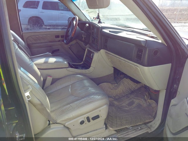 2005 CADILLAC ESCALADE ESV 3GYFK66N75G222249 Photo 4