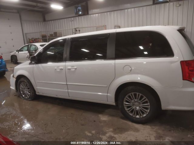 2C4RDGBG6FR659875 Dodge Grand Caravan Se Plus