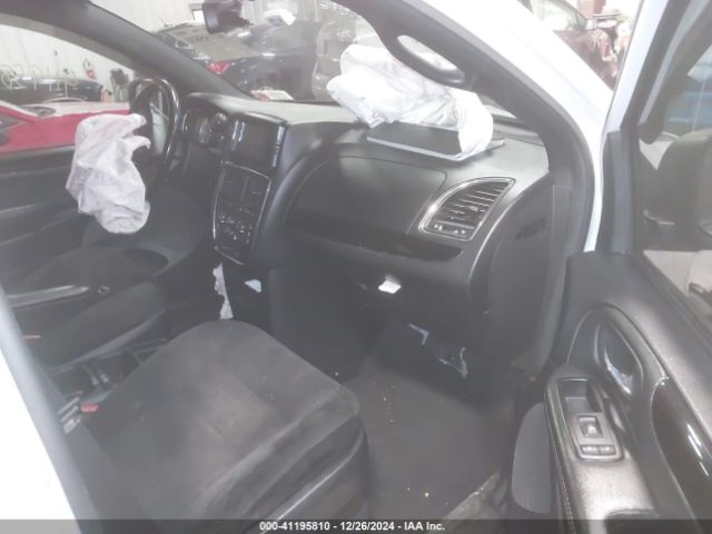 2C4RDGBG6FR659875 Dodge Grand Caravan Se Plus