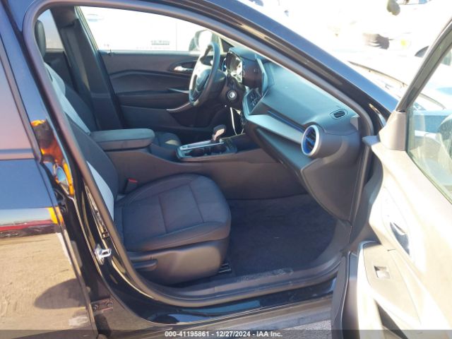 KL77LFE23RC167996 Chevrolet Trax Fwd Sp