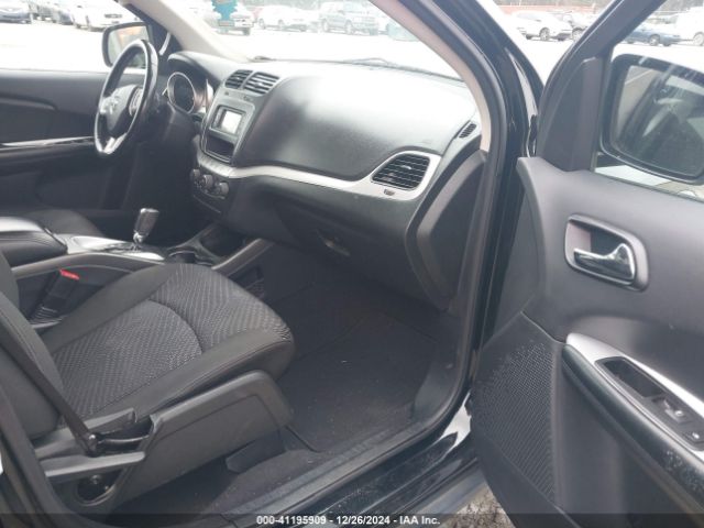 3C4PDCBB1KT871384 Dodge JOURNEY SE