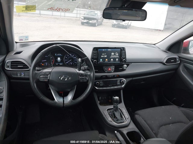 KMHH35LE2JU024725 Hyundai ELANTRA GT