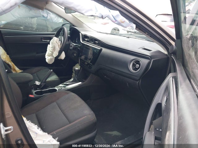 5YFBURHE2HP684178 Toyota COROLLA LE