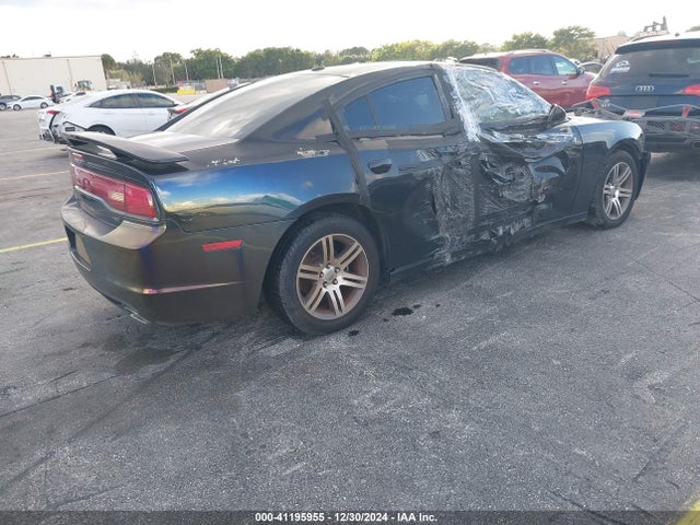 2C3CDXHG8EH207142 Dodge Charger Sxt Plus
