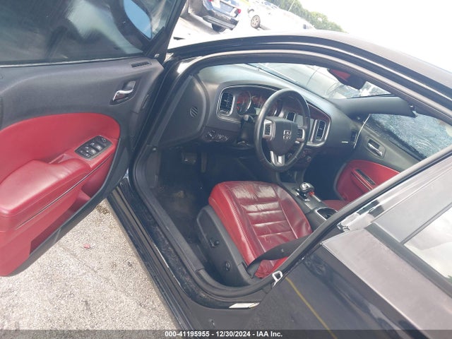 2C3CDXHG8EH207142 Dodge Charger Sxt Plus