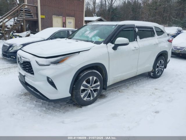 5TDGZRBH9NS199176 Toyota Highlander Xle