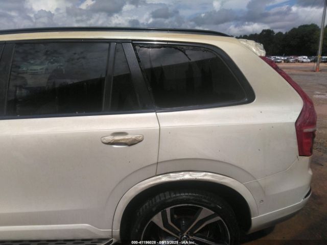 YV4BR0CM1N1808448 Volvo Xc90 Recharge Plug-in Hybrid T8 R-design 7 Passenger