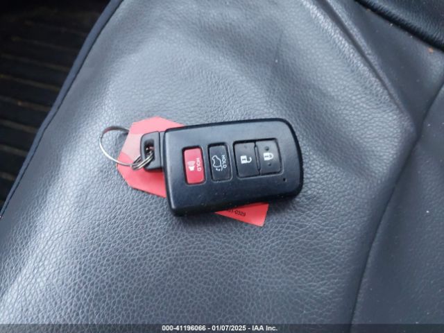 JTMRJREV5GD019918 Toyota Rav4 Hybrid Xle