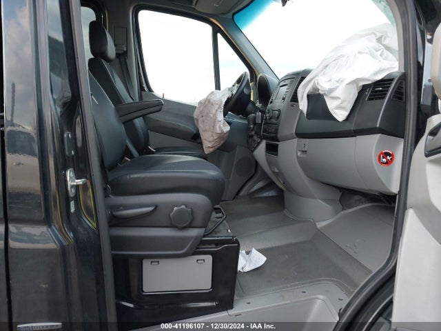 8BTPE8CD5GE124669 Mercedes-Benz Sprinter 2500 High  Roof/high Roof
