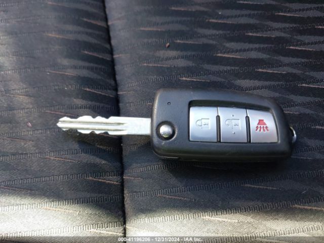 KNMAT2MV8JP575095 Nissan ROGUE S