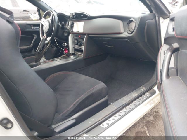 JF1ZNAA11G8701797 Scion Fr-s Base (m6)