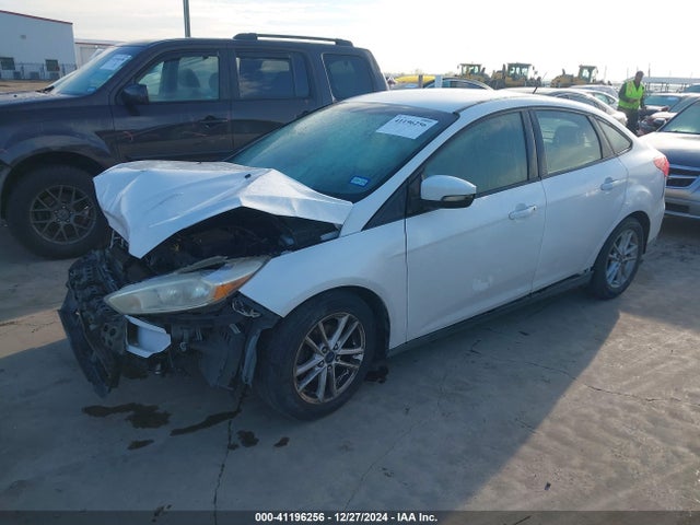 Ford FOCUS SE 2015 1FADP3F21FL269743 Image 2