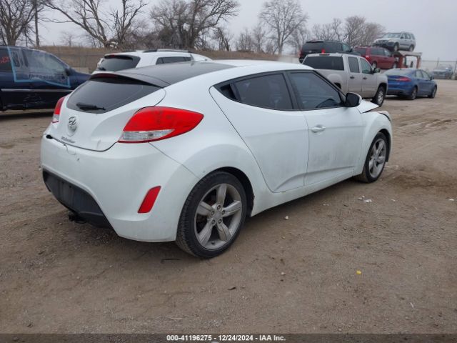 KMHTC6AD6EU211479 Hyundai Veloster Base W/black