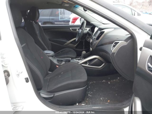 KMHTC6AD6EU211479 Hyundai Veloster Base W/black