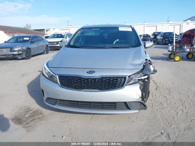 KIA FORTE LX 2018 3KPFL4A73JE197694 Image 12