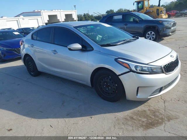 KIA FORTE LX 2018 3KPFL4A73JE197694 Image 13
