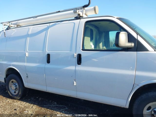 1GCWGAFP6J1174988 Chevrolet Express 2500 Work Van