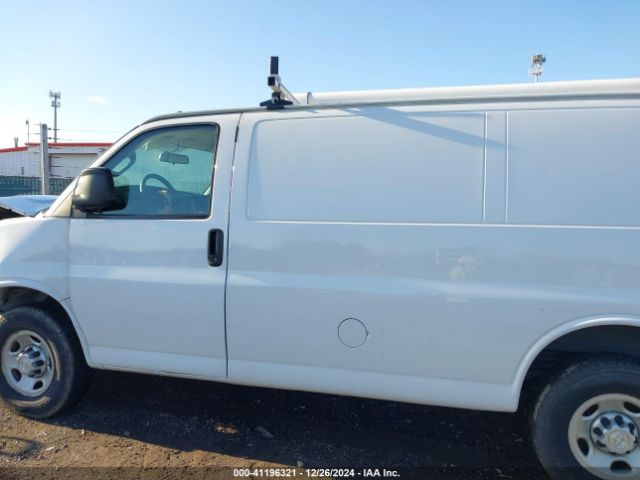 1GCWGAFP6J1174988 Chevrolet Express 2500 Work Van