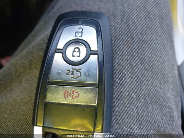 3FA6P0HD5JR228080 Ford FUSION SE